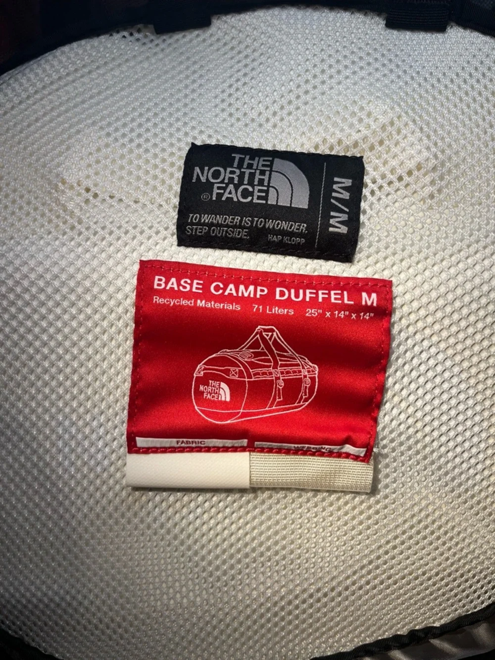 The North Face Base Camp Duffel-Medium / 71L White Dune/TNF